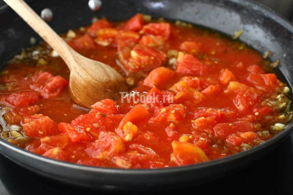 Куриное филе в томатном соусе Куриное филе в томатном соусе