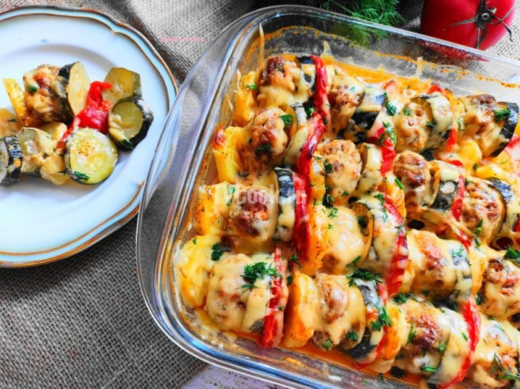 Кабачковая запеканка с фаршем Кабачковая запеканка с фаршем