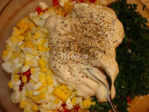 Салат из лапши быстрого приготовления Анаком с курицей Салат из лапши быстрого приготовления Анаком с курицей
