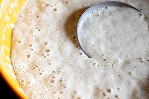 Кислые блины на дрожжах Кислые блины на дрожжах