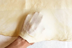 Штрудель из слоеного теста с яблоками Штрудель из слоеного теста с яблоками