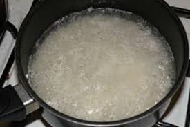 Тефтели с рисом в духовке томатно сметанным соусом Тефтели с рисом в духовке томатно сметанным соусом