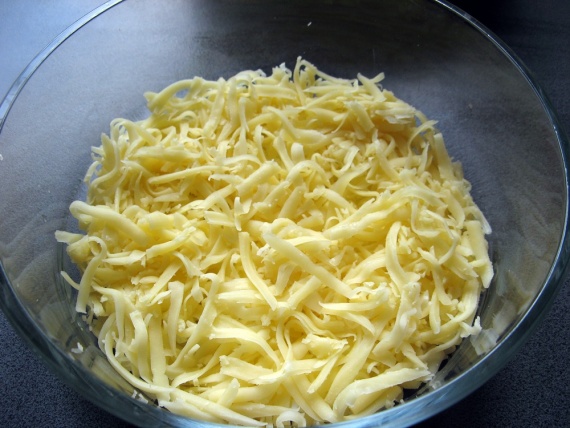 Салат с печенью и яйцами Салат с печенью и яйцами
