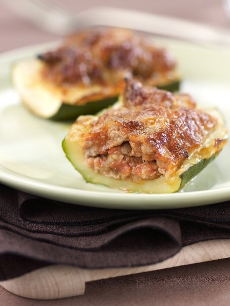 Кабачки, фаршированные фаршем Кабачки, фаршированные фаршем