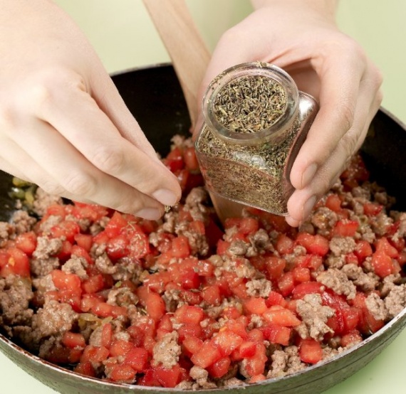 Кабачки, фаршированные фаршем Кабачки, фаршированные фаршем