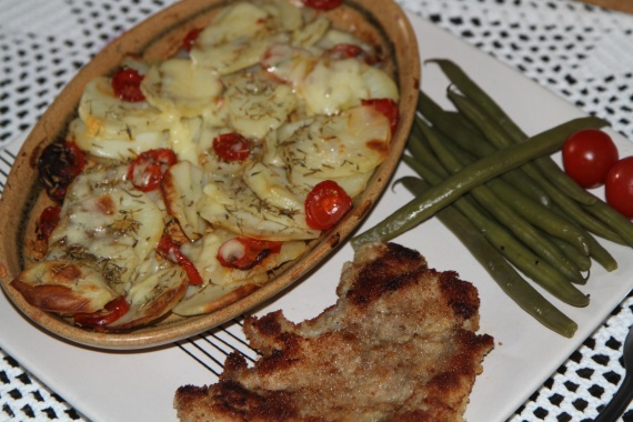 Картофель, запеченный с помидорами и сыром Картофель, запеченный с помидорами и сыром