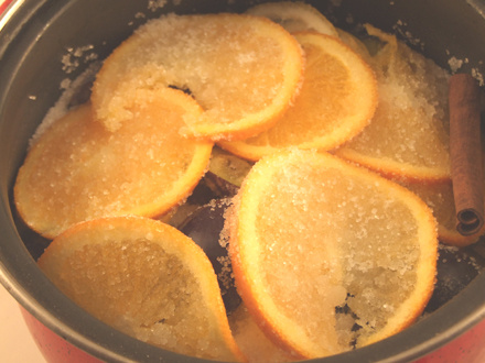 Сливовое повидло с изюмом и орехами Сливовое повидло с изюмом и орехами