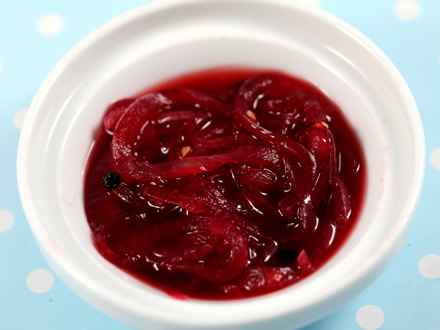 Маринованный красный лук Маринованный красный лук