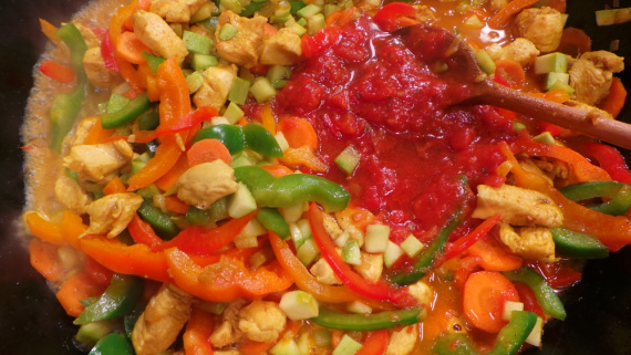 Курица карри с овощами Курица карри с овощами