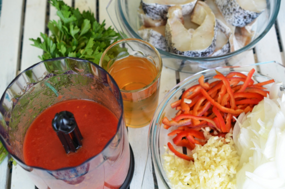 Щука, запеченная с овощами Щука, запеченная с овощами