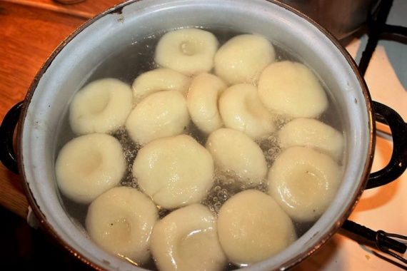 Картофельные клецки по-польски Картофельные клецки по-польски