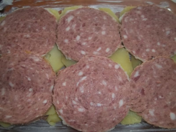 Запеканка из картофеля и брюссельской капусты Запеканка из картофеля и брюссельской капусты