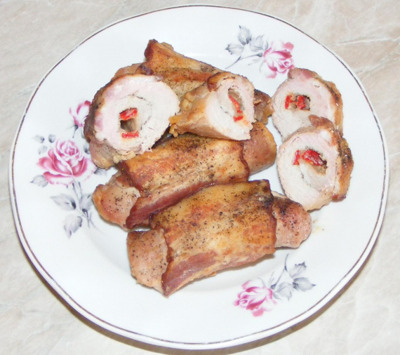 Свиные рулетики с начинкой Свиные рулетики с начинкой