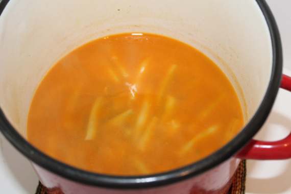 Суп из стручковой фасоли со сметаной Суп из стручковой фасоли со сметаной