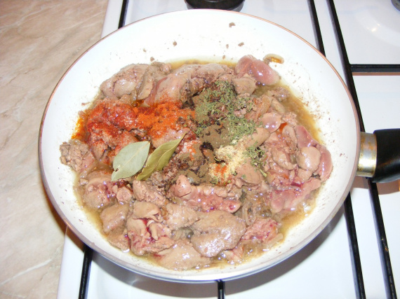Куриная печень в пиве Куриная печень в пиве