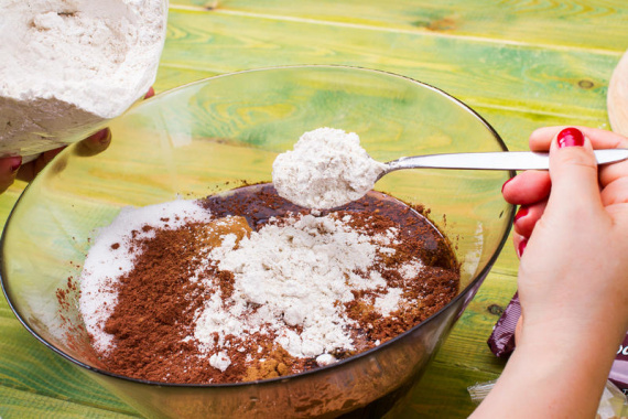 Брауни из фасоли с орехами Брауни из фасоли с орехами