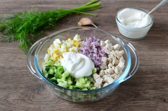 Салат "Кукушкино гнездо" Салат "Кукушкино гнездо"
