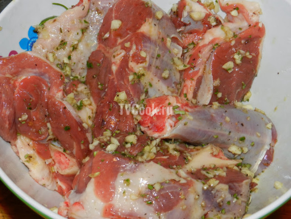 Баранина, запеченная с картофелем Баранина, запеченная с картофелем