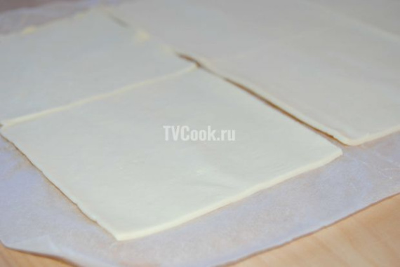 Пирожки из слоеного дрожжевого теста Пирожки из слоеного дрожжевого теста