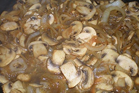Картошка, курица и грибы в горшочке Картошка, курица и грибы в горшочке