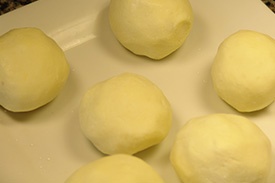 Пирожки с капустой и картошкой. Пирожки с капустой и картошкой.