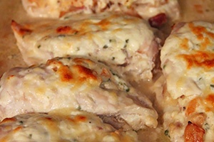 Куриный рулет с курагой Куриный рулет с курагой