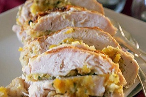 Куриный рулет с курагой Куриный рулет с курагой