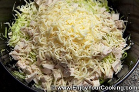 Салат из пекинской капусты, курицы и сухариков Салат из пекинской капусты, курицы и сухариков
