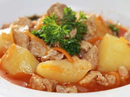 Жаркое в горшочках из курицы Жаркое в горшочках из курицы