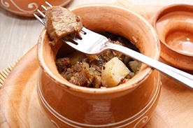 Говядина с картошкой в горшочках Говядина с картошкой в горшочках
