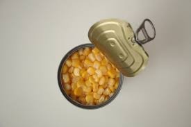 Крабовый салат с оливками Крабовый салат с оливками