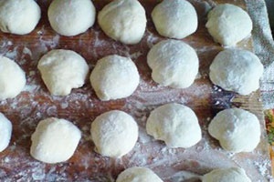 Пирожки с квашеной капустой Пирожки с квашеной капустой