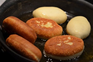 Пирожки с квашеной капустой Пирожки с квашеной капустой