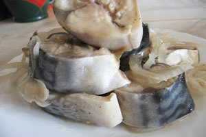 Быстро маринованная скумбрия Быстро маринованная скумбрия