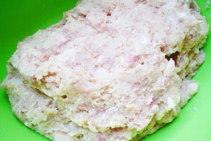 Паровые котлеты из курицы Паровые котлеты из курицы