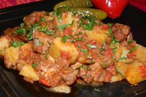 Жаркое из говядины с картошкой Жаркое из говядины с картошкой