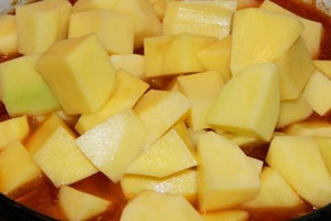 Жаркое из говядины с картошкой Жаркое из говядины с картошкой