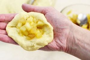 Пирожки с яблоками Пирожки с яблоками