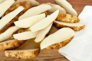 Картофель, запеченный дольками в духовке Картофель, запеченный дольками в духовке