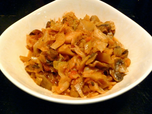 Тушеная картошка с капустой и грибами Тушеная картошка с капустой и грибами