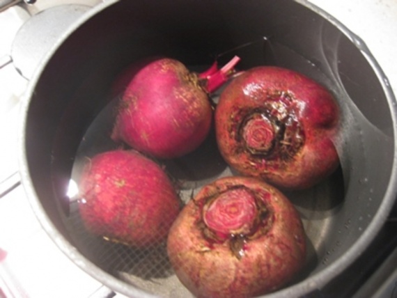 Салат из свеклы с сыром Салат из свеклы с сыром