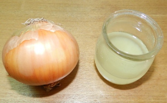 Салат с сердцем и маринованным луком Салат с сердцем и маринованным луком