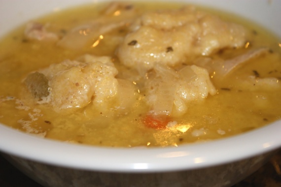 Куриный суп с клецками Куриный суп с клецками