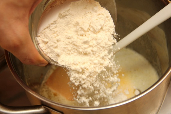 Лазанья с фаршем и соусом бешамель Лазанья с фаршем и соусом бешамель