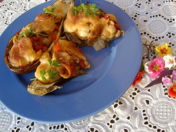 Баклажаны, фаршированные макаронами Баклажаны, фаршированные макаронами