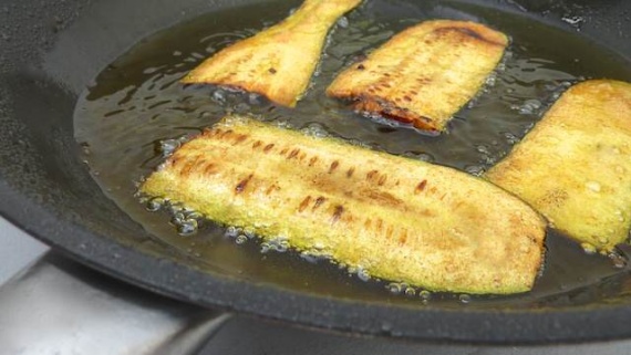Кабачки жареные с чесноком Кабачки жареные с чесноком