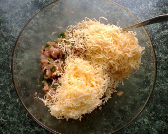 Рубленные куриные котлеты с грибами и сыром Рубленные куриные котлеты с грибами и сыром