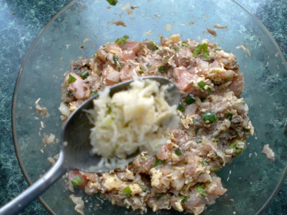Рубленные куриные котлеты с грибами и сыром Рубленные куриные котлеты с грибами и сыром