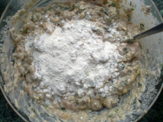 Рубленные куриные котлеты с грибами и сыром Рубленные куриные котлеты с грибами и сыром