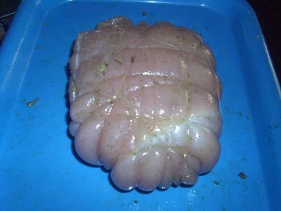 Рулет из индейки с грибами Рулет из индейки с грибами